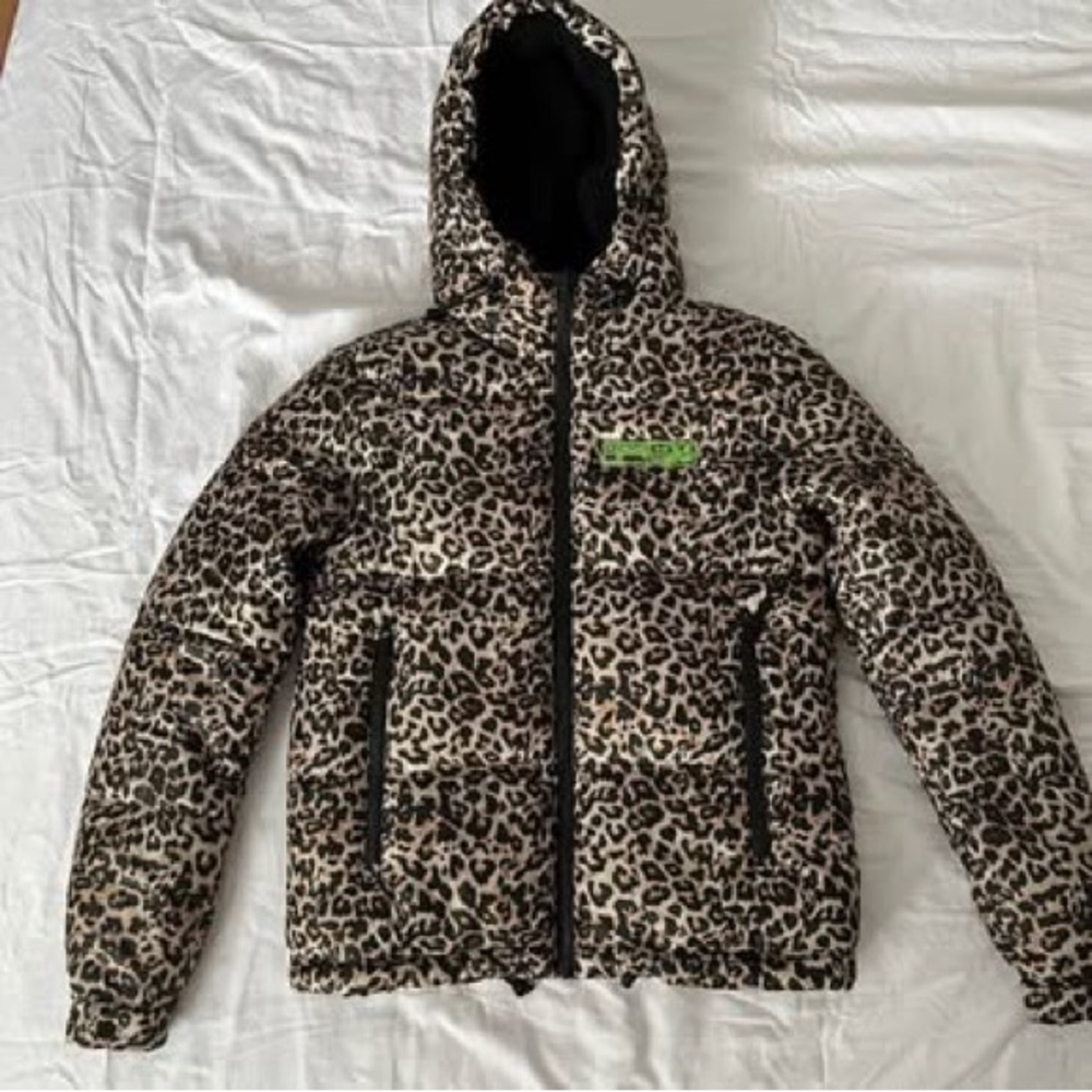Brand New Kendall + Kylie Size M Reversible Women’s Winter Coat（fix like small）